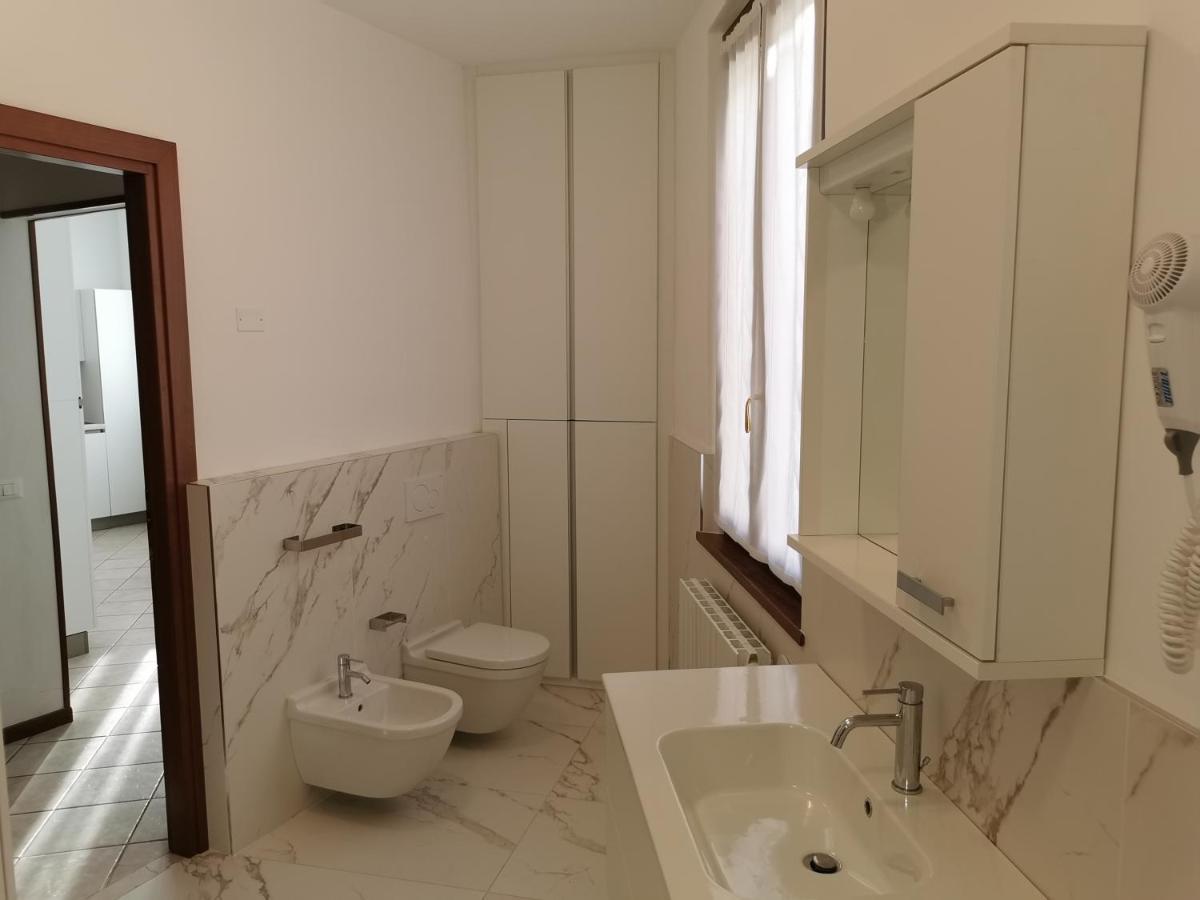 Casa Vacanze Da Graziella Lovere Exteriör bild